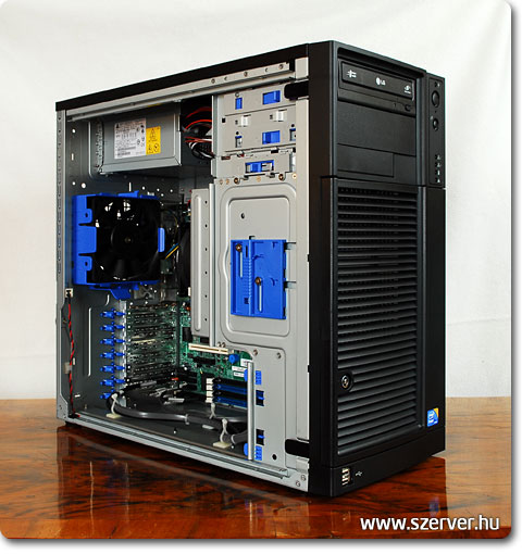 Intel RC1n torony szerver 1